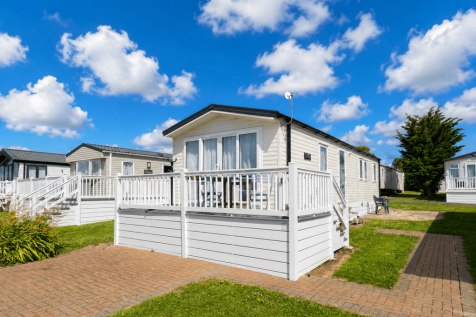 3 Bedroom Park Home for Sale