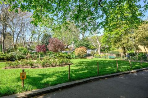 Thornhill Square