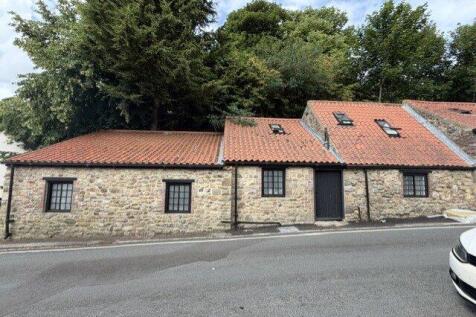 Retail Property (high street) to rent Image 3