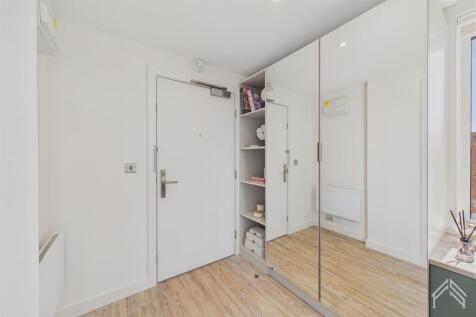 Clarence Street, Kingston upon Thames | London KT1 photo 4