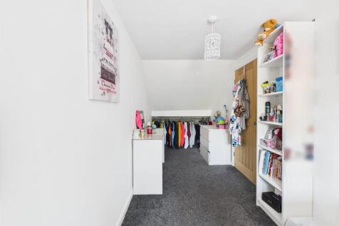 CAM03729G0-PR0042-STILL051