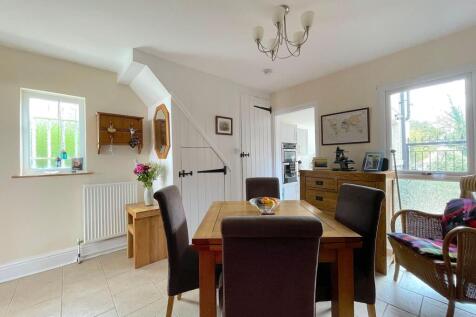 Dining Room (2)
