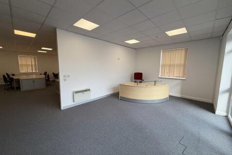 Office to rent Image 4