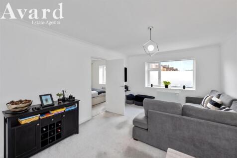 Bruce Avenue, Eleanor Court, 5-009.jpg