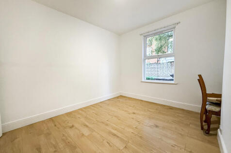 Rob Roy Avenue, Nottingham, NG7 photo 5