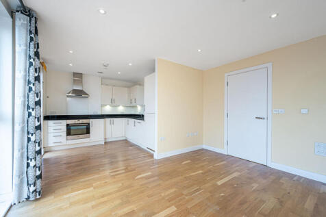 Zenith Close, Colindale, London, NW9 photo 4