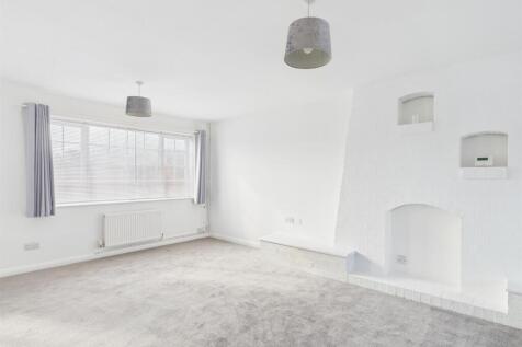 Living Lounge/Kitchen/Dining Room