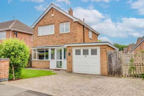 Leicester, LE19 - property photo