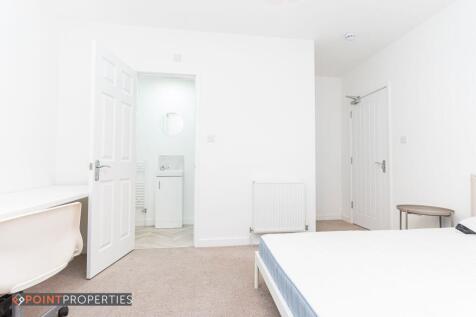6-bed terraced on Ampthill Road, Liverpool, £628/mo