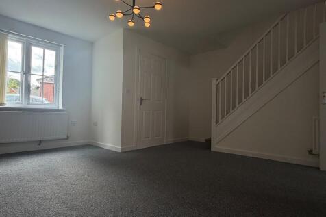 27 Barlow Close photo 4