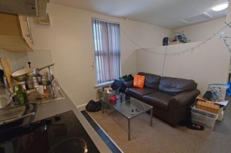 Kitchen living area 