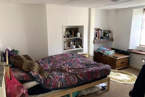 Bedroom (1).jpeg