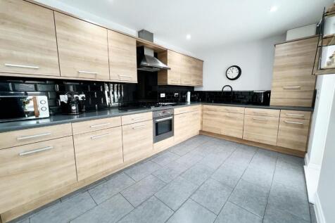 Open Plan Kitchen/Dining Room
