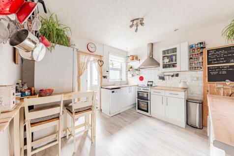 Kitchen (2)
