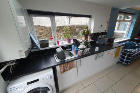 Kitchen Reverse