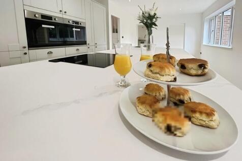 Hadrian Way, Sandiway, CW8 photo 3