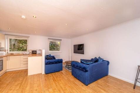 College Court, High Street, Tettenhall photo 4