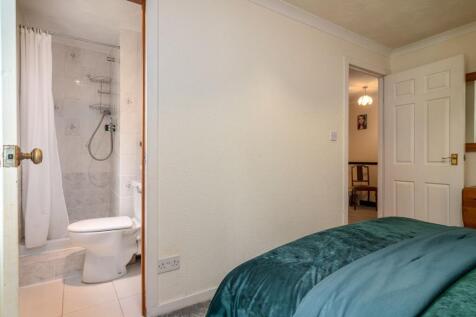 Bedroom 5 and en-suite