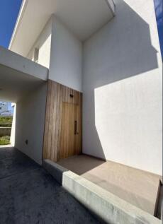 Entrance to Villa 31