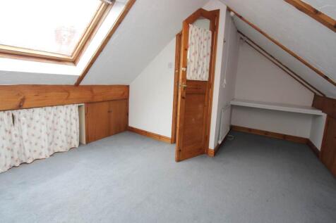 Informal Loft Room i