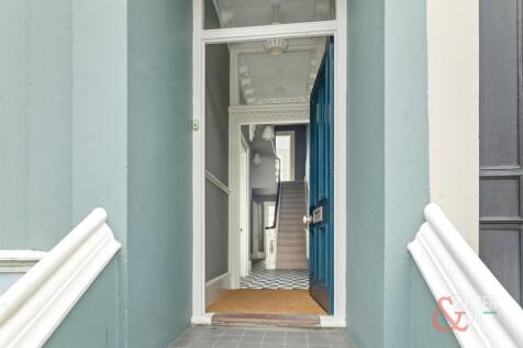 Eaton Place, 34-019.JPG