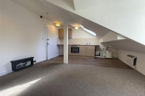 Trafalgar Road, Dewsbury, WF13 photo 3