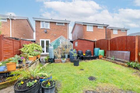 34SheringhamDrive-15.jpg