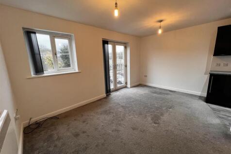 Longley Gardens, 148 Saddleworth Road 3.jpg