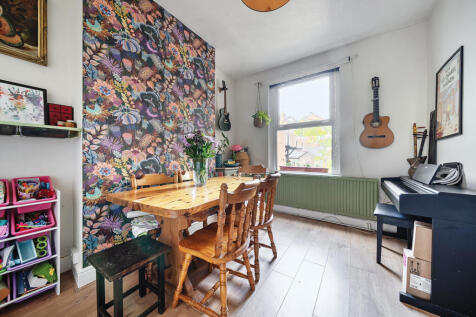 1305238-7-6851486...