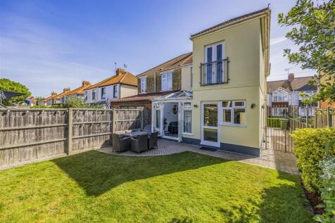 85 Vernon Road, Copnor, Portsmouth-PorticoMarketin