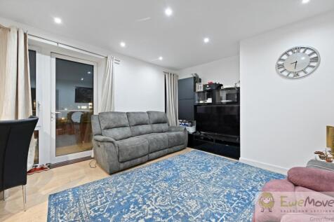 EWEMove - 6 Metropolitan Court - ReceptionA3 (1)