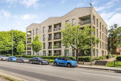 Davidson Frost-Wellings, DFW, Aldenham Court, Fron