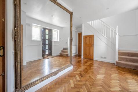 1327505-7-6877b8a...