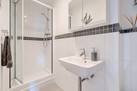 1317388-16-68651c...