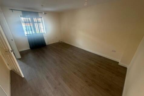 Oldhall Road, Walsall, WS3 photo 3
