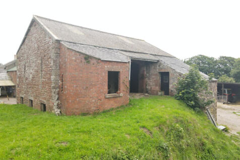 BANK BARN WITH DEVELOPMENT POTENTIAL At Kirklands
