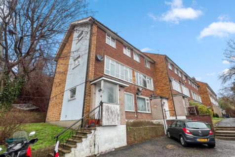 Flat 10, Byron House, Chapel Close, Crayford, Dartford, DA1 4DG