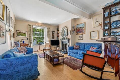 FOR SALE - St Peters Villas, W6