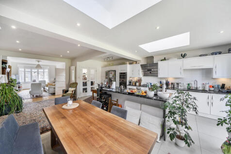 London, SE3 - property photo