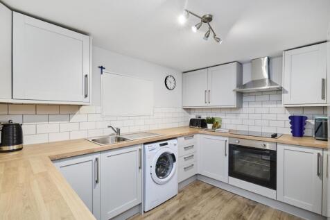 6-bed house on Granby Avenue, Leeds, £3,770/mo