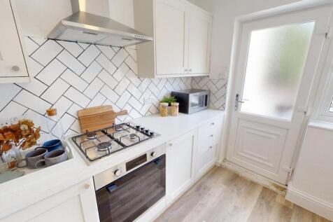 30 Cheltenham Terrace NE6 5HR photo 4