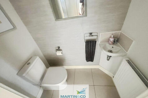 66659fe5--400B-BD...