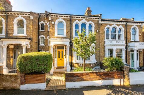 20 Bushey Hill Road-1v1.jpg