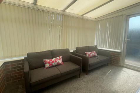 College Court, Preston, Lancashire, PR1 photo 4