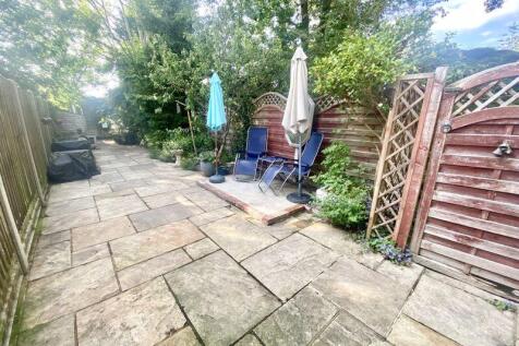 Enclosed Rear Garden