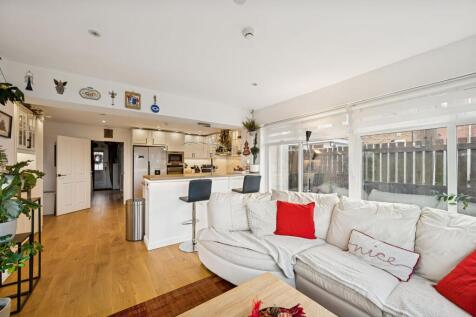 Kitchen/Dining/Living Area