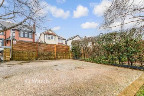 Driveway/Parking
