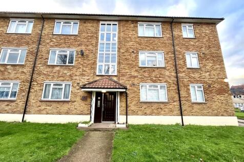 Chessington, KT9 - property photo