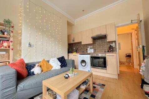 Lrg_ connuaght road flat 1