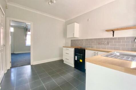 Chapel Street, Bolton Upon Dearne, Rotherham, S63 8HY photo 4